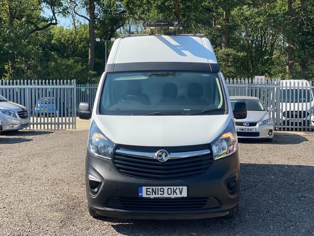 Vauxhall Vivaro 1.6 Cdti 2900 Biturbo Ecotec L2 H2 Euro 6 S S EN19OKV White #2
