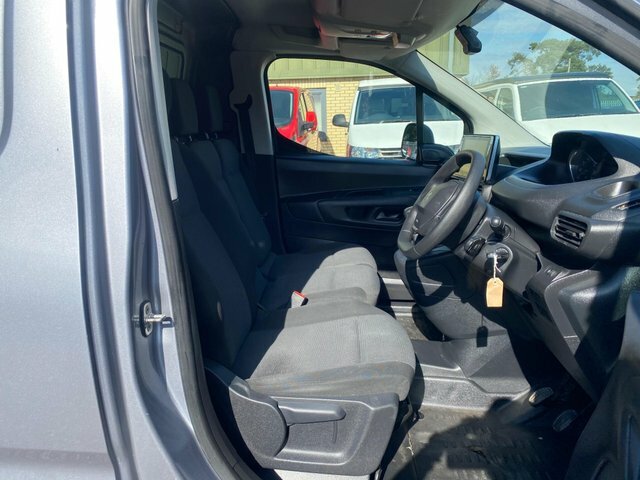 Peugeot Partner 1000 1.5 Bluehdi 100 Professional Premium Van Grey #28