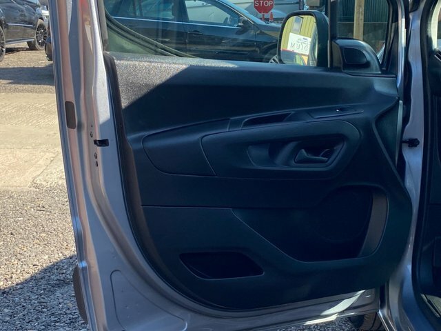 Peugeot Partner 1000 1.5 Bluehdi 100 Professional Premium Van Grey #47