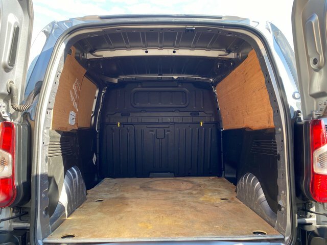 Peugeot Partner 1000 1.5 Bluehdi 100 Professional Premium Van Grey #39