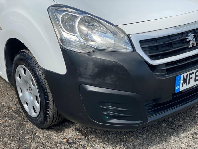 Peugeot Partner 850 1.6 Bluehdi 100 Professional Van Non Ss Black #25