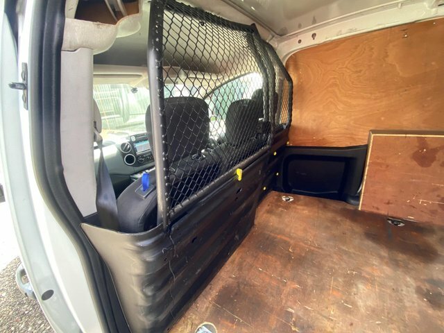 Peugeot Partner 850 1.6 Bluehdi 100 Professional Van Non Ss Black #44
