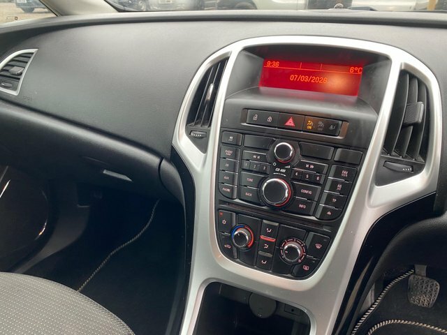 Vauxhall Astra 2010 Vauxhall Astranbsp1.8i 16V Club Grey #7
