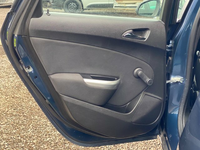 Vauxhall Astra 2010 Vauxhall Astranbsp1.8i 16V Club Grey #46
