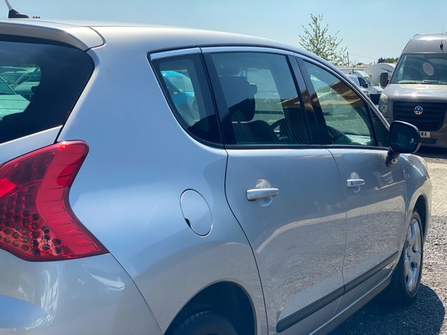 Peugeot 3008 1.6 Hdi Exclusive Egc Euro 5 Brown #36