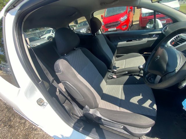 Peugeot 207 1.6 Vti S16 Euro 5 White #6