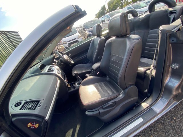Renault Megane Hatchback Gold #43