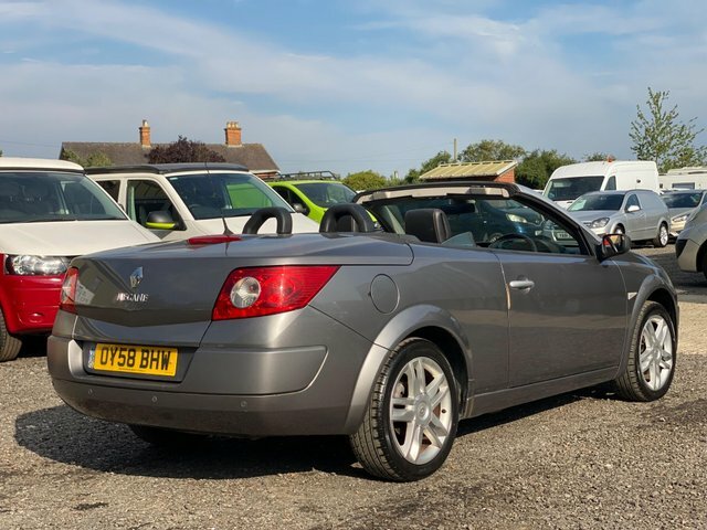 Renault Megane 1.6 Vvt Dynamique S Grey #4