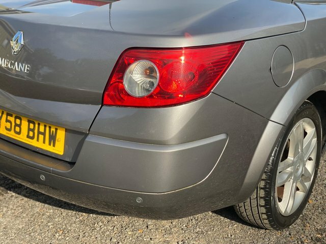 Renault Megane Hatchback Gold #23