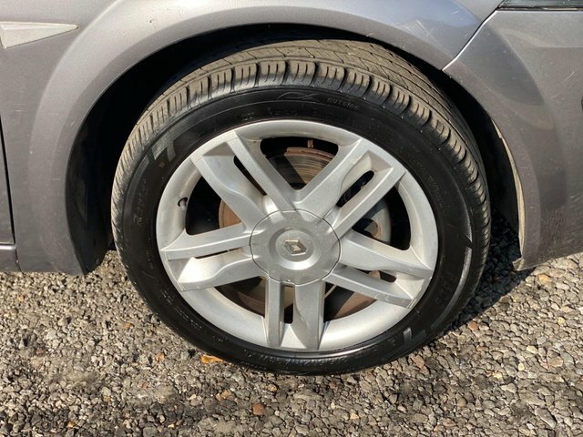 Renault Megane Hatchback Gold #54