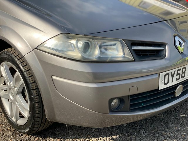 Renault Megane Hatchback Gold #17