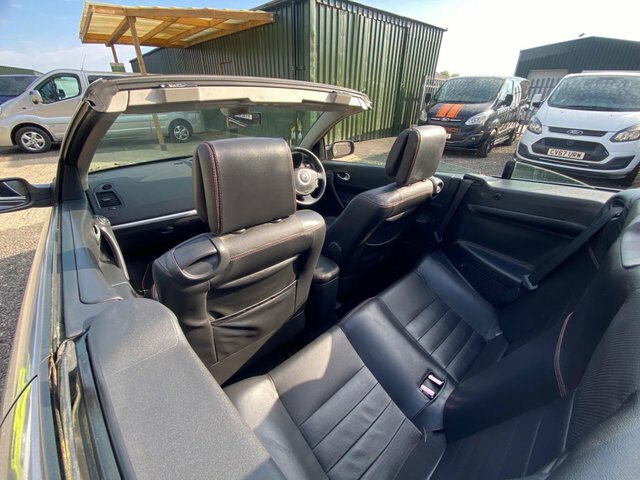 Renault Megane Hatchback Gold #40