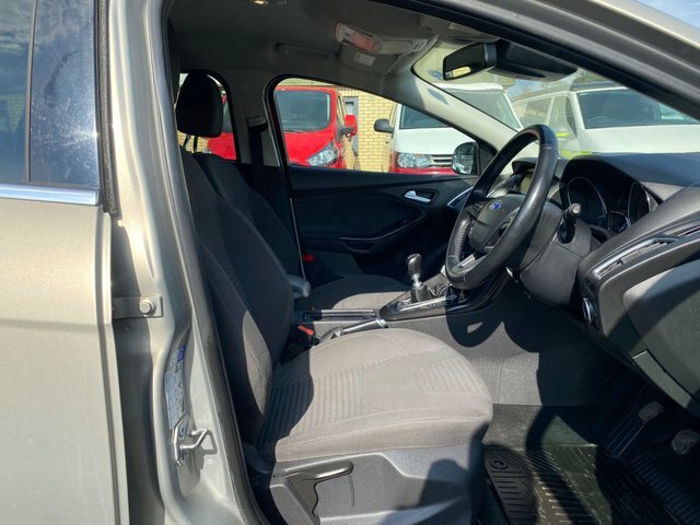 Ford Focus 1.0T Ecoboost Titanium Euro 6 S S Silver #5