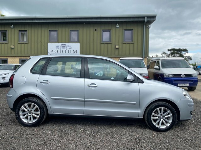 Volkswagen Polo Volkswagen Polo 1.4 S Hatchback Blue #17