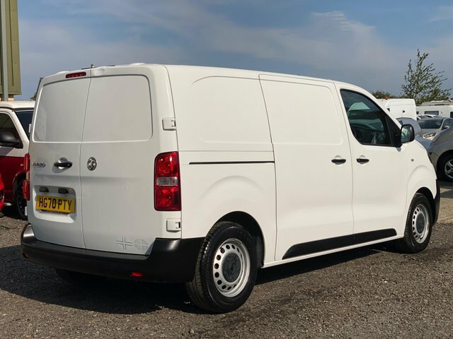 Vauxhall Vivaro 1.5 Turbo D 2700 Edition L1 H1 Euro 6 S S White #4
