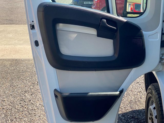 Peugeot Boxer Panel Van White #37