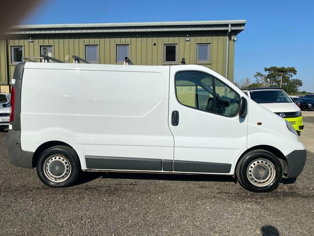Vauxhall Vivaro Panel Van White #18