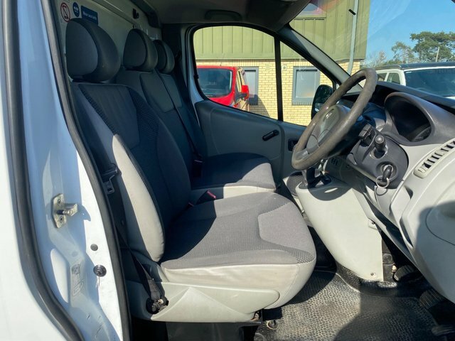 Vauxhall Vivaro Panel Van White #28