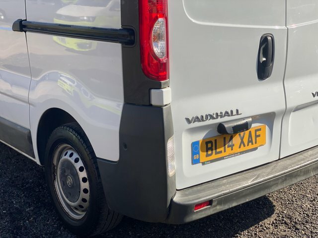Vauxhall Vivaro Panel Van White #23