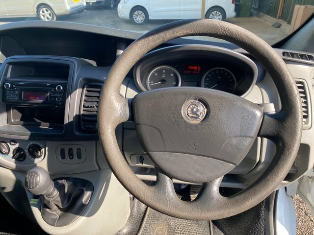 Vauxhall Vivaro Panel Van White #7