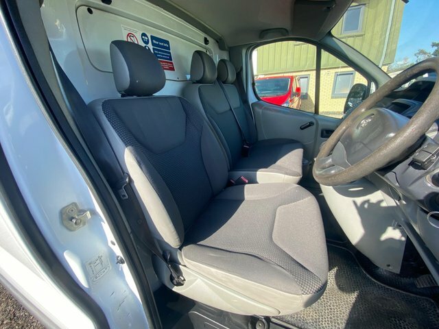 Vauxhall Vivaro 2.0 2700 Cdti Fwd L1 White #4