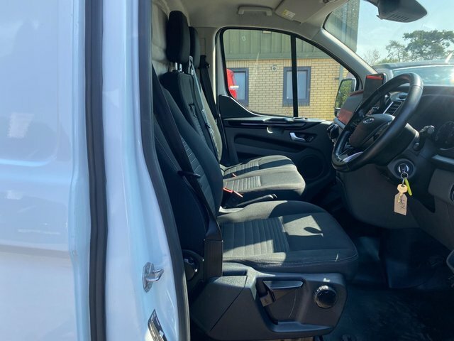 Ford Transit Custom 2.0 300 Ecoblue Limited L1 H1 Euro 6 S S BK71LZV White #5