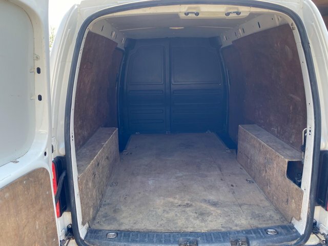 Volkswagen Caddy Maxi 2L C20 Maxi White #13