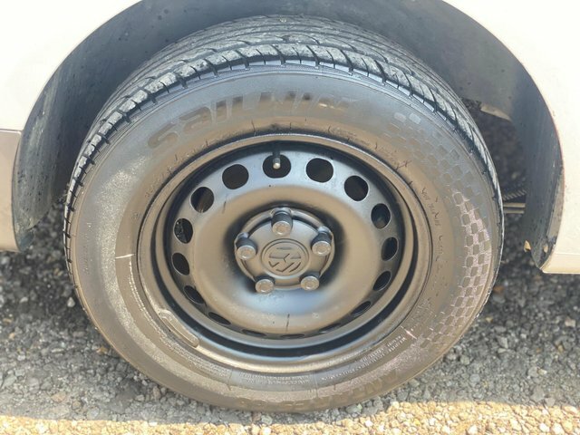 Volkswagen Caddy Maxi 2L C20 Maxi White #56