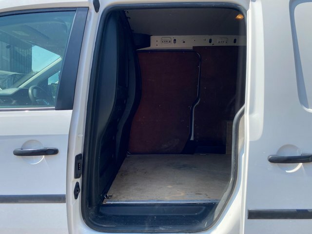 Volkswagen Caddy Maxi 2L C20 Maxi White #50