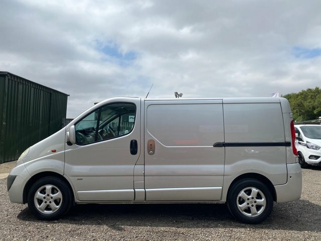 Vauxhall Vivaro  White #19
