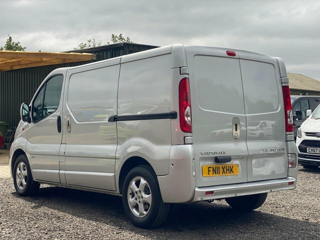 Vauxhall Vivaro 2.0 Cdti Sportive Fwd L1 Silver #3