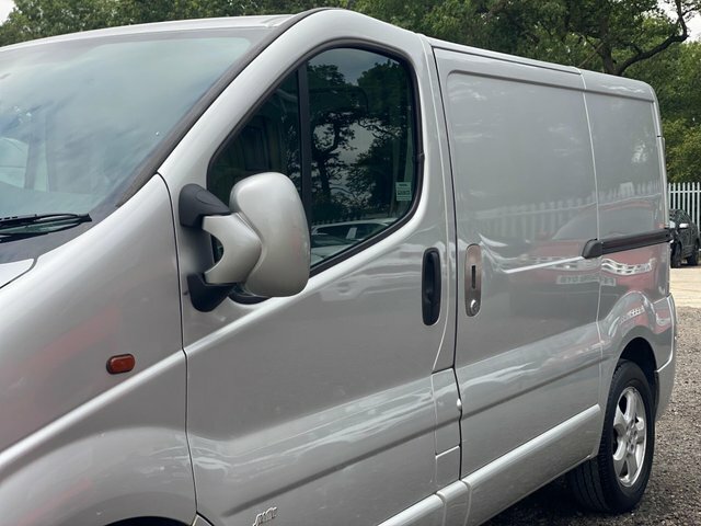 Vauxhall Vivaro  White #25