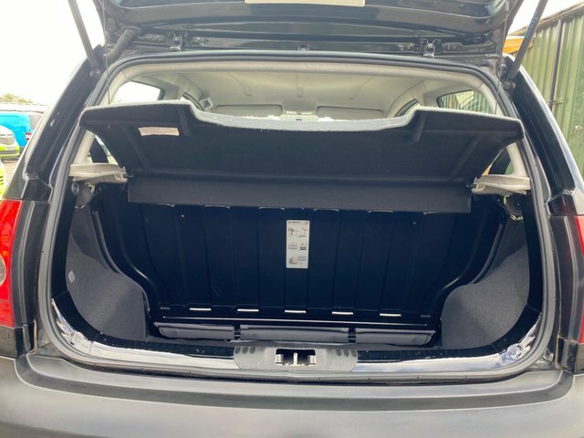 Volkswagen Fox Hatchback Grey #41