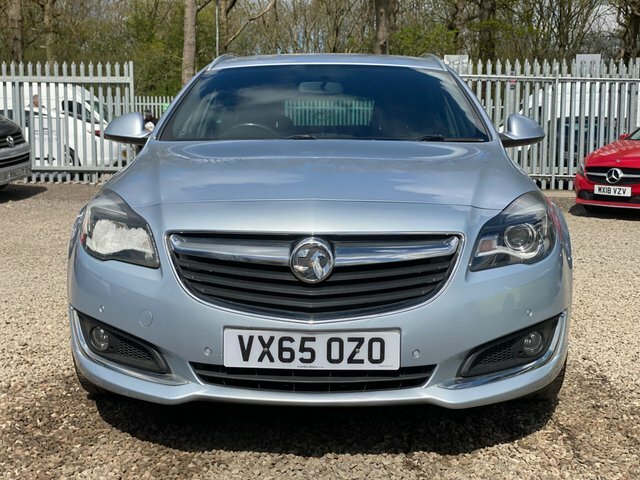 Vauxhall Insignia Design Nav White #15