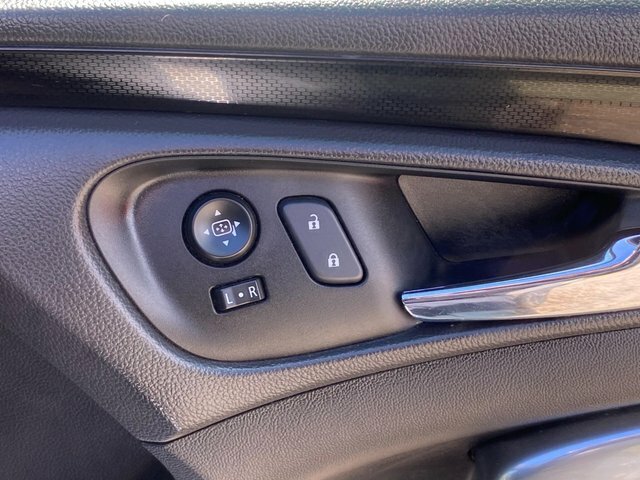 Vauxhall Insignia Design Nav White #38