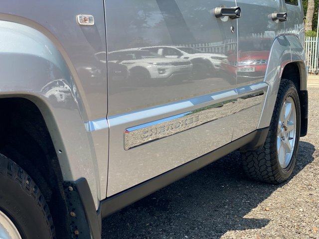 Jeep Cherokee 2.8 Crd Limited Green #24