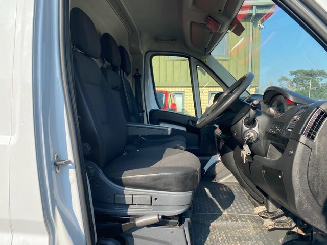 Peugeot Boxer 2.2 Bluehdi 335 Professional L3 H2 Euro 6 S S White #5