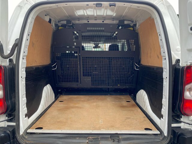 Vauxhall Combo 2000 1.5 Turbo D 75Ps H1 Sportive Van  #44