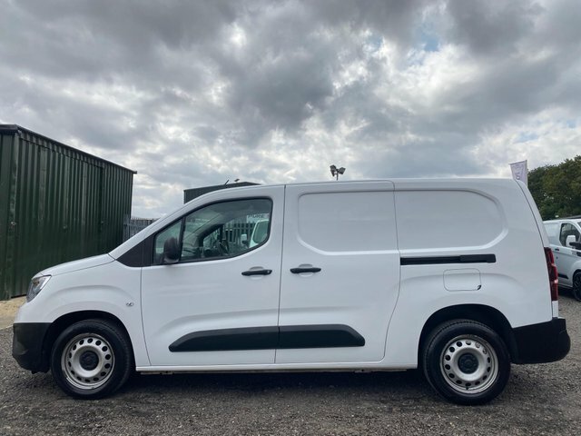 Vauxhall Combo 2000 1.5 Turbo D 75Ps H1 Sportive Van  #18