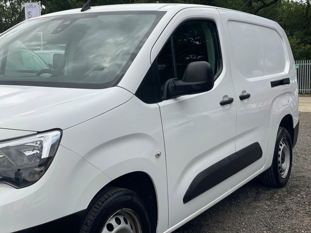 Vauxhall Combo 2000 1.5 Turbo D 75Ps H1 Sportive Van  #24
