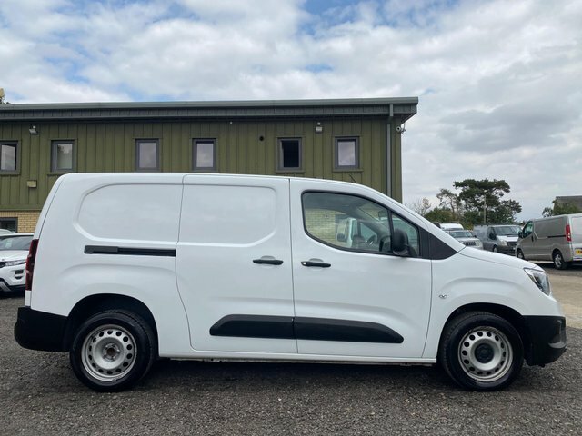 Vauxhall Combo 2000 1.5 Turbo D 75Ps H1 Sportive Van  #20