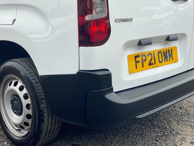 Vauxhall Combo 2000 1.5 Turbo D 75Ps H1 Sportive Van  #25