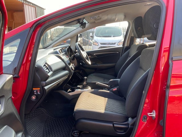 Honda Jazz Se Silver #17