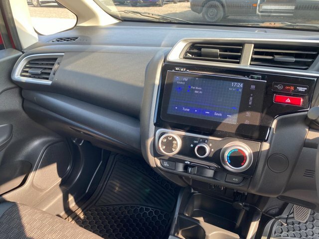 Honda Jazz Se Silver #32