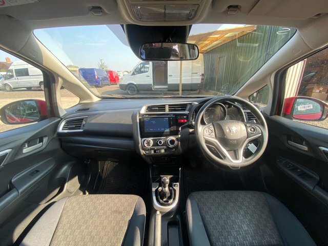 Honda Jazz Se Silver #9