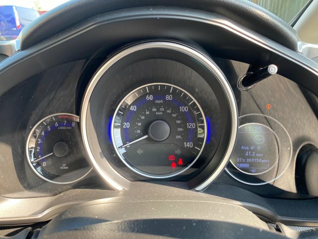 Honda Jazz Se Silver #7