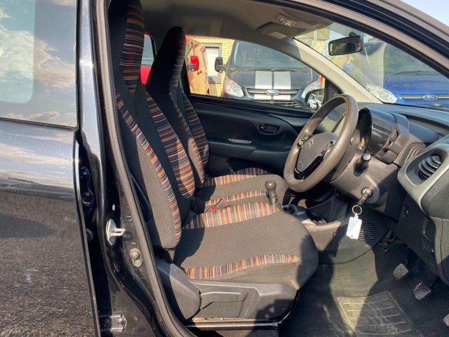 Citroen C1 1.0 Vti Feel Euro 5 Euro 5 FG64BZA Black #5