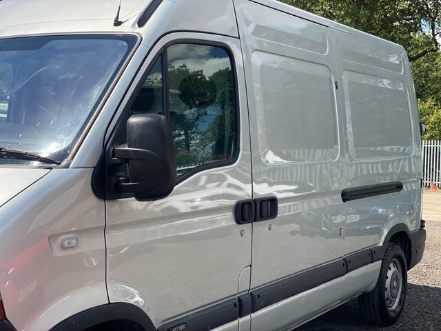 Renault Master 2.5L Null White #18