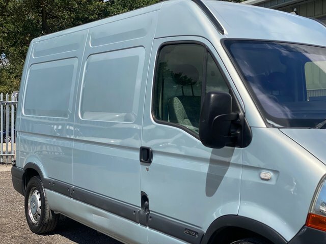 Renault Master 2.5L Null White #16