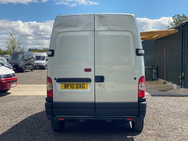 Renault Master 2.5L Null White #13